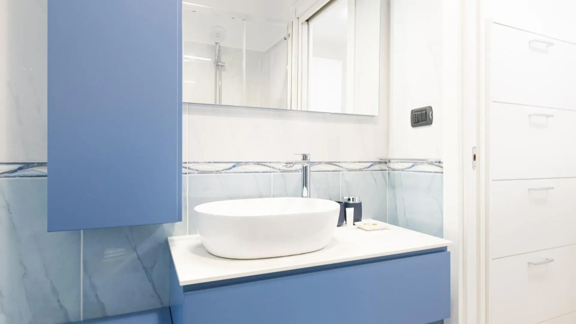 Appartement Easylife - Living Raffinato Con Vista In Solari à Milan