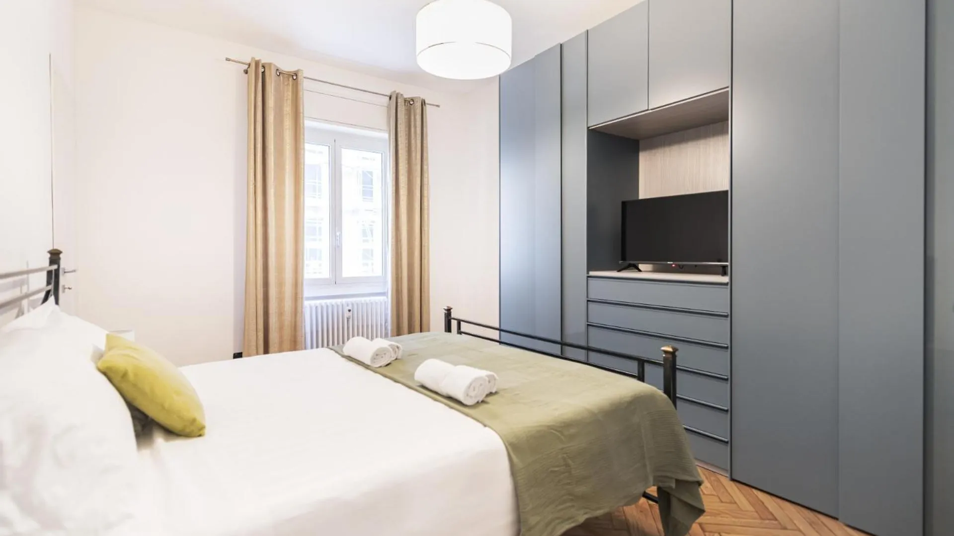 Appartement Easylife - Living Raffinato Con Vista In Solari à Milan